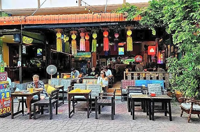 فندق Cha Na At Merry V بانكوك